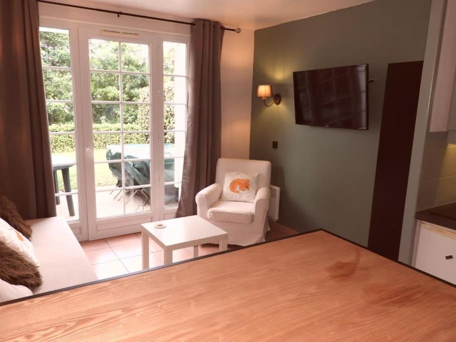 Holiday home Cute With Pool At Marciac